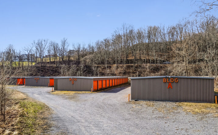 Pictures of Self Storage property located at 129 Goldwing Dr, Tazewell, VA 24630 for sales - image #1