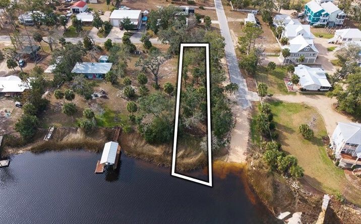 Pictures of Land property located at NE Seventeenth St, Steinhatchee, FL 32359 for sales - image #1
