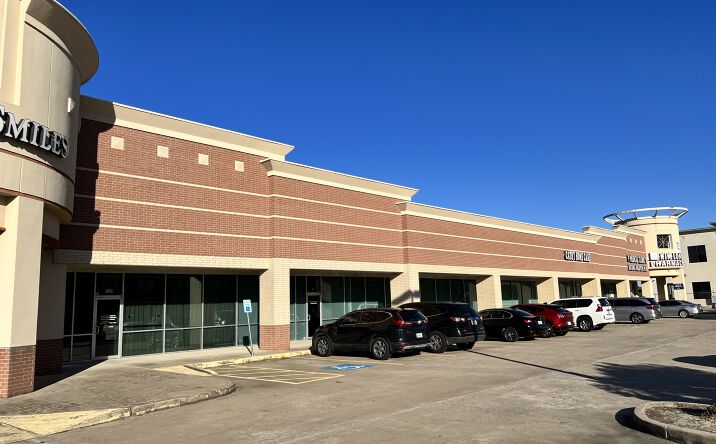 Pictures of Hospitality, Mixed Use, Office, Retail property located at 7601 W Sam Houston Pkwy S #670, Houston, TX 77072 for sales - image #1