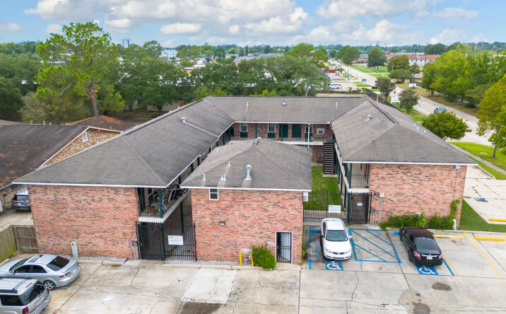 Pictures of Multifamily property located at 770 Monet Dr, Baton Rouge, LA 70806 for sales - image #1