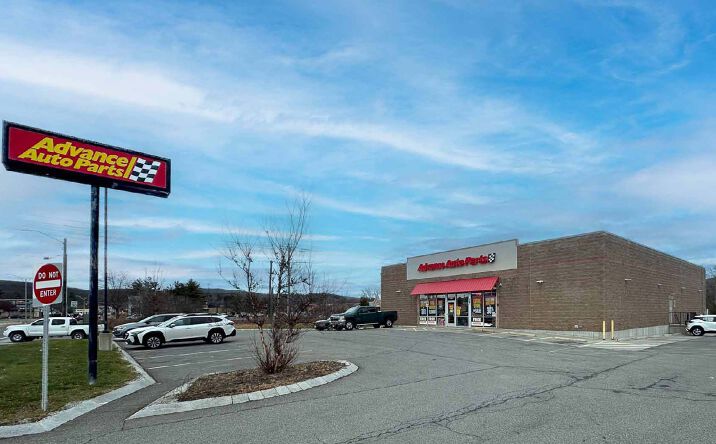 Pictures of Retail property located at 630 Merrill Rd, Pittsfield, MA 01201 for sales - image #1