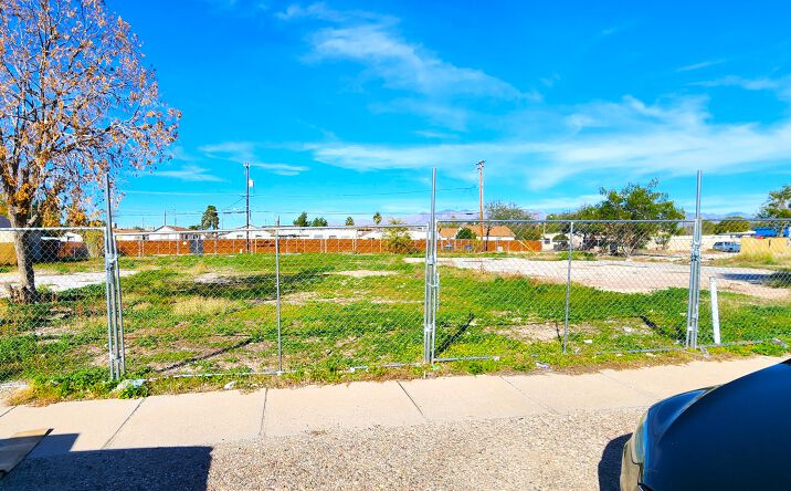 Pictures of Land property located at 2226 S 4th Ave, Tucson, AZ 85713 for sales - image #1