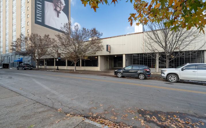 Pictures of Industrial property located at 217 Guthrie St, Louisville, KY 40202 for sales - image #1