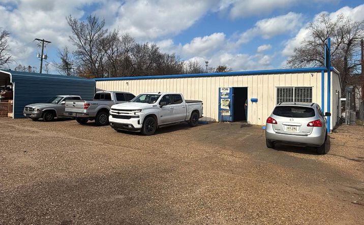 Pictures of Industrial property located at 4118 & 4122 Curtis Lane, Shreveport, LA 71109 for sales - image #1
