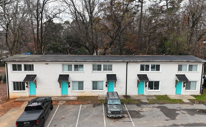 Pictures of Multifamily property located at 2336 Julia Ave, Charlotte, NC 28206 for sales - image #1