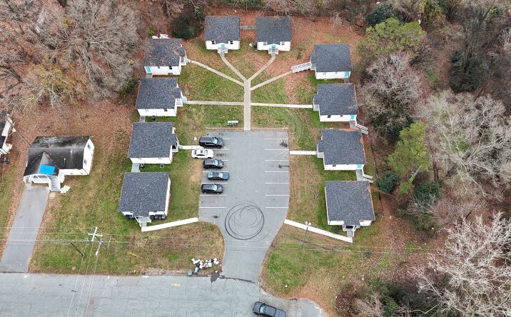Pictures of Multifamily property located at 2439 Carmine St, Charlotte, NC 28206 for sales - image #1
