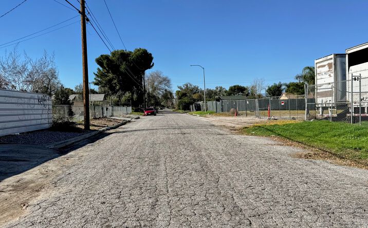 Pictures of Land property located at Mill, San Bernardino, CA 92408 for sales - image #1