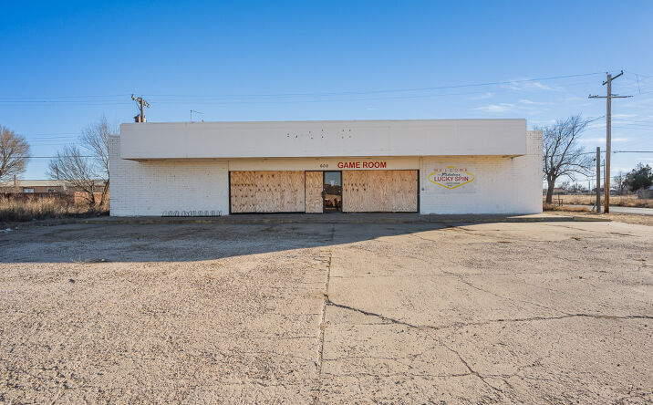 Pictures of Retail property located at 600 E Frederic Ave, Pampa, TX 79065 for sales - image #1