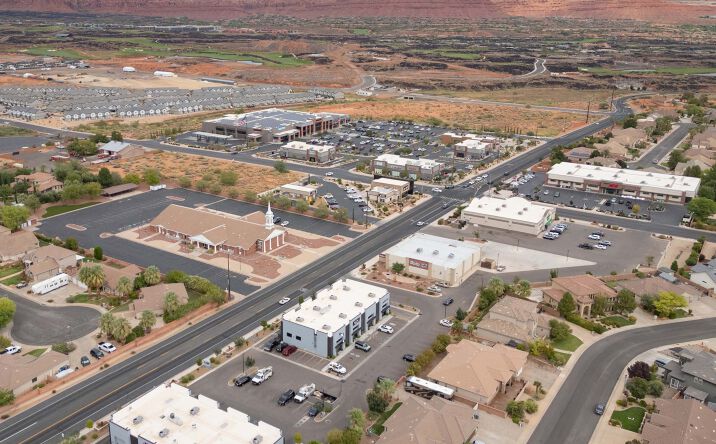 Pictures of Retail property located at 3687 Pioneer Parkway, Santa Clara, UT 84765 for sales - image #1