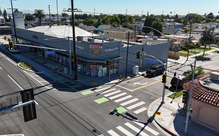 Pictures of Business for Sale property located at 1804 E Artesia Blvd, Long Beach, CA 90805 for sales - image #1