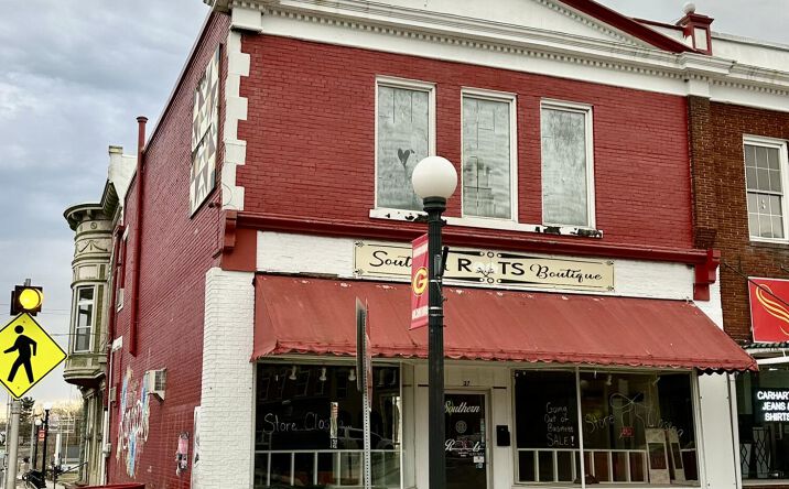 Pictures of Retail property located at 37 Public Square, Lancaster, KY 40444 for sales - image #1
