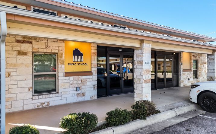 Pictures of Office, Retail property located at 3001 Joe Dimaggio Blvd #600A & 650B, Round Rock, TX 78665 for sales - image #1