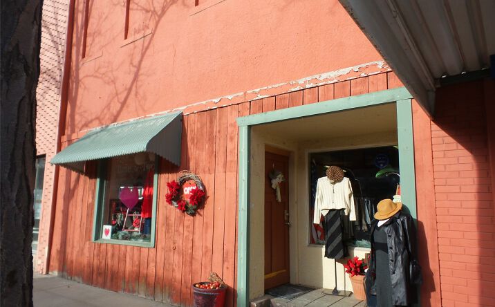Pictures of Retail property located at 115 Central Avenue, GREAT FALLS, MT 59401 for sales - image #1