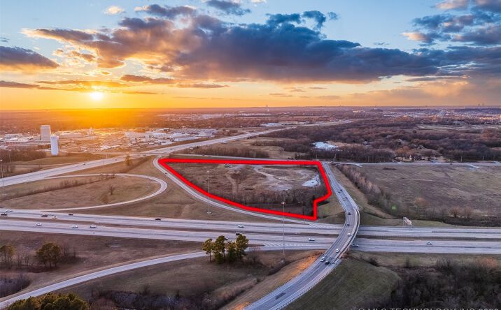 Pictures of Land property located at 7911 S 209th East Avenue, Broken Arrow, OK 74014 for sales - image #1