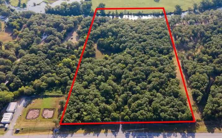 Pictures of Land property located at 100257 Hwy 100, Gore, OK 74435 for sales - image #1