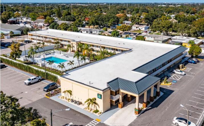 Pictures of Hospitality property located at 2595 54th Ave N, St. Petersburg, FL 33714 for sales - image #1