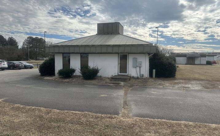 Pictures of Mixed Use, Office property located at 9435 NC-305, Jackson, NC 27845 for sales - image #1