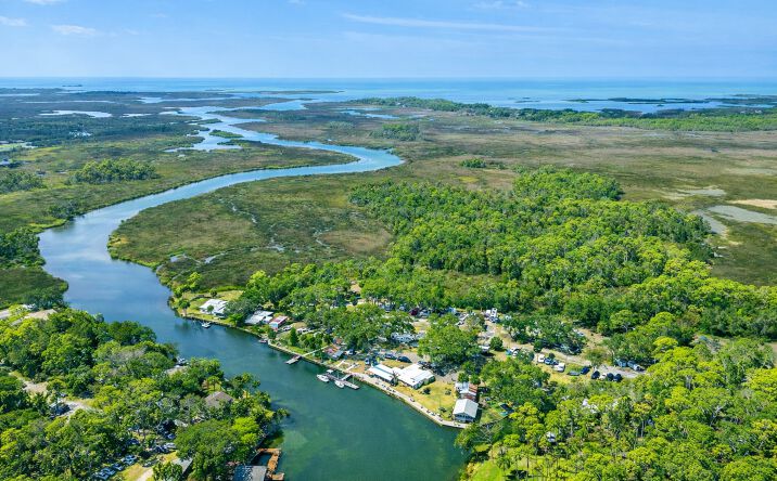 Pictures of Hospitality, Mixed Use, Mobile Home Park property located at 8092 Marys Fish Camp Rd, Bayport, FL 34607 for sales - image #1