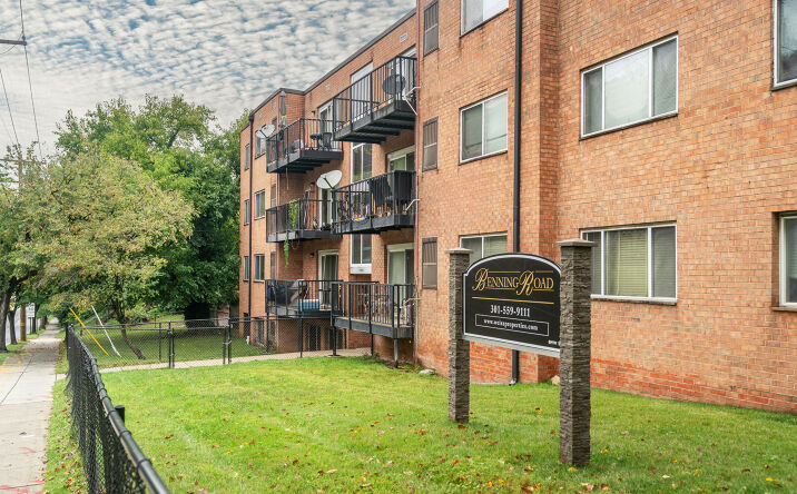 Pictures of Multifamily property located at 4950-4952 Benning Road SE, Washington, DC 20019 for sales - image #1