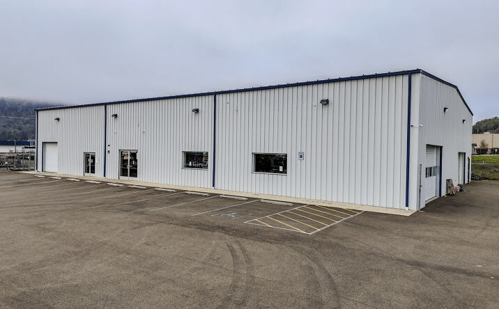 Pictures of Industrial property located at 428 NE Newton Creek Rd, Roseburg, OR 97470 for sales - image #1