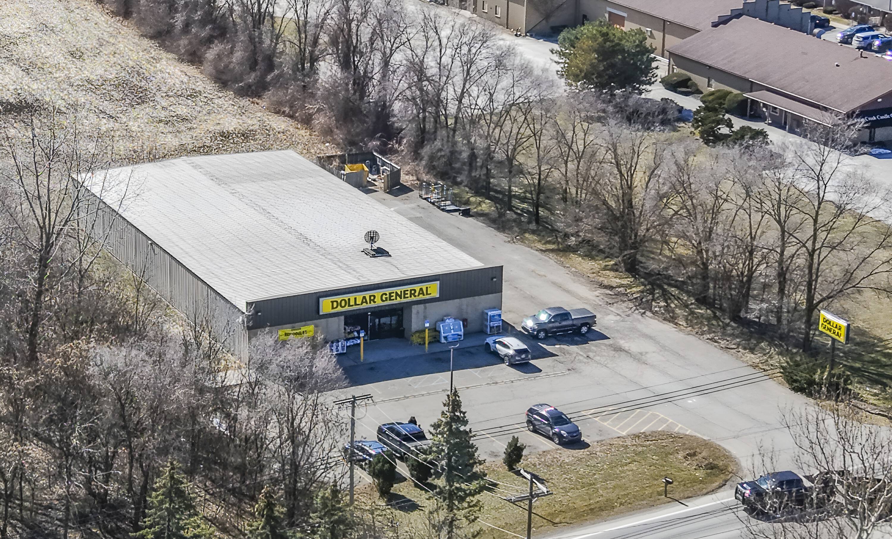 385 W Airport Hwy, Swanton, OH 43558