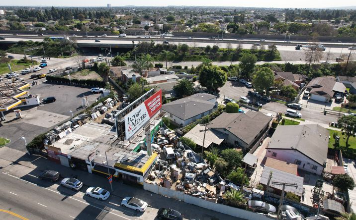 Pictures of Land, Retail, Self Storage property located at 1134 E Imperial Hwy, Los Angeles, CA 90059, 1132 E Imperial Hwy, Los Angeles, CA 90059, 1136 E Imperial Hwy, Los Angeles, CA 90059, 1136 1/2 East Imperial Highway, Los Angeles, CA 90059 for sales - image #1