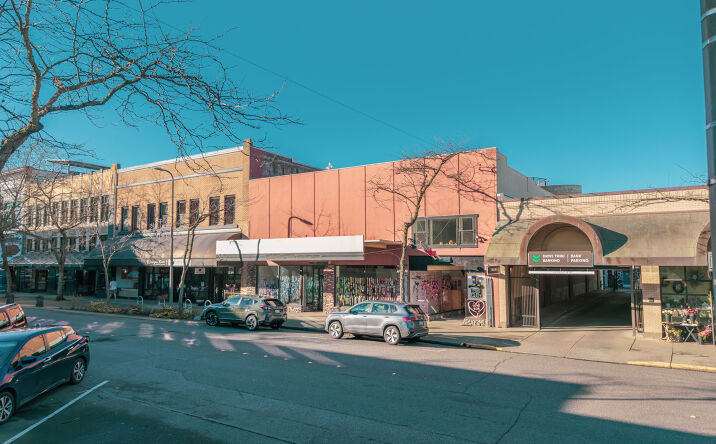 Pictures of Retail property located at 1321 Cornwall Ave, Bellingham, WA 98225 for sales - image #1