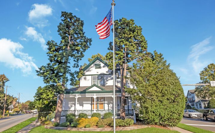 Pictures of Mixed Use property located at 215 Conklin St, Farmingdale, NY 11735 for sales - image #1