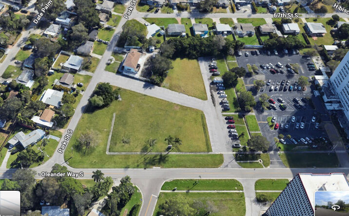 Pictures of Land property located at 6740 Park St S, South Pasadena, FL 33707 for sales - image #1