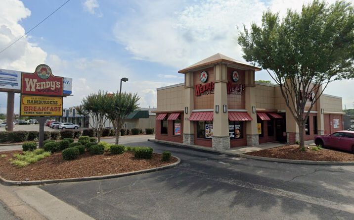 Pictures of Retail property located at 2800 Memorial Pkwy SW, Huntsville, AL 35801 for sales - image #1