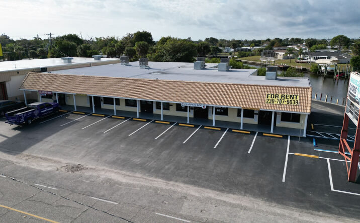 Pictures of Retail property located at 3527 S Tamiami Trl, Port Charlotte, FL 33952 for sales - image #1