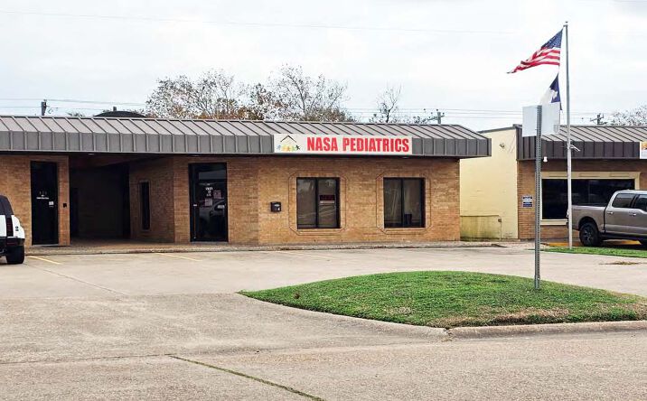 Pictures of Office property located at 926 14th St N, Texas City, TX 77590 for sales - image #1
