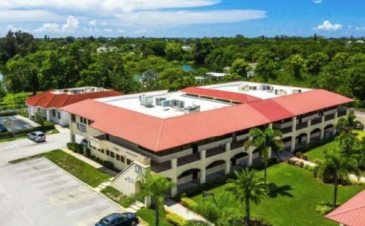 Pictures of Office property located at 900 Pine St, Englewood, FL 34223 for sales - image #1