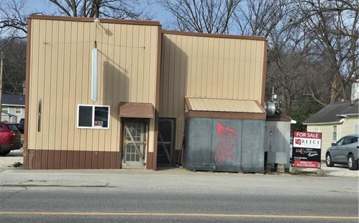 Pictures of Business for Sale, Retail property located at 707 E Broadway Street, Brunswick, MO 65236 for sales - image #1