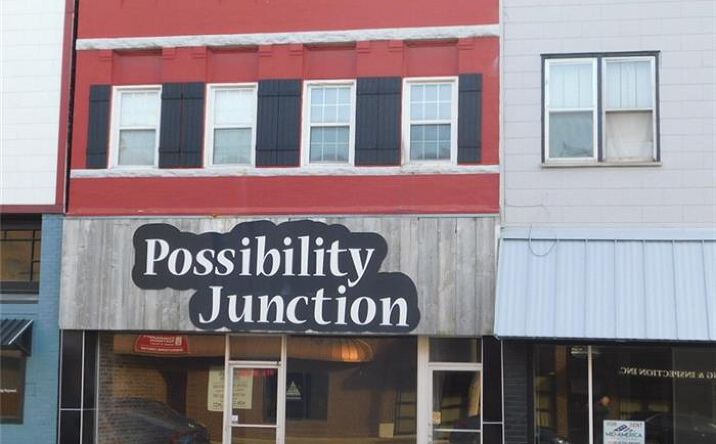 Pictures of Office, Retail property located at 109 W 4th Street, Pittsburg, KS 66762 for sales - image #1