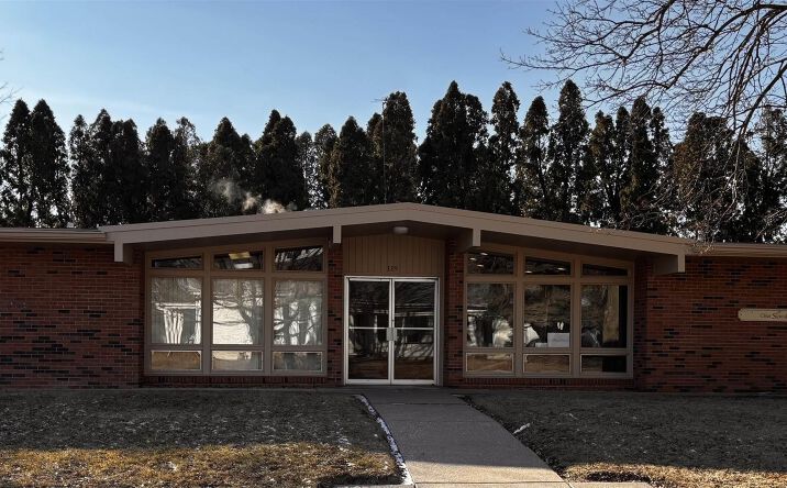 Pictures of Office property located at 119 E CLINTON Avenue #2, Monmouth, IL 61462 for sales - image #1