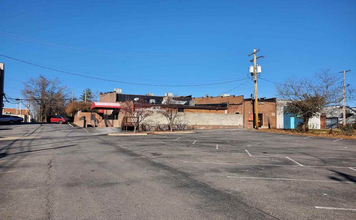 Pictures of Mixed Use property located at 213 E Main Street, Carbondale, IL 62901 for sales - image #1