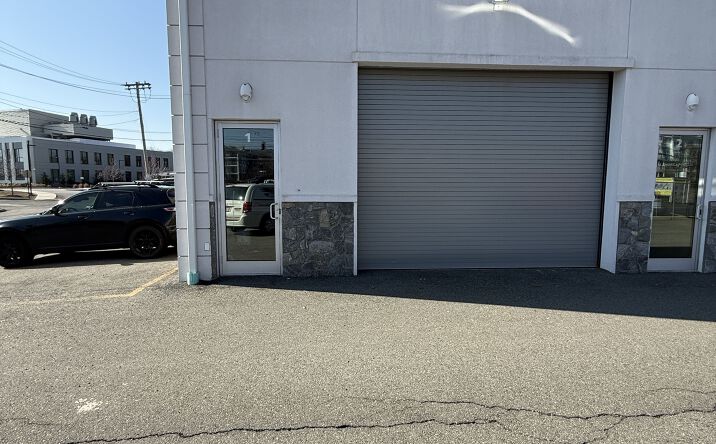 Pictures of Office, Industrial property located at 586 Pleasant - Unit 1, Watertown, MA 02472 for sales - image #1