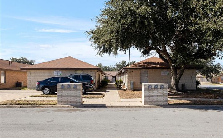 Pictures of Multifamily property located at 2709 & 2713 N 30th Street, McAllen, TX 78501 for sales - image #1