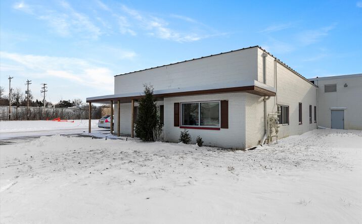 Pictures of Industrial property located at 5201 W Clinton Ave, Milwaukee, WI 53223 for sales - image #1
