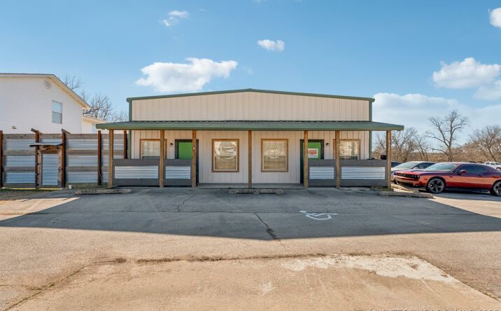 Pictures of Industrial property located at 862 W Taft Avenue, Sapulpa, OK 74066 for sales - image #1