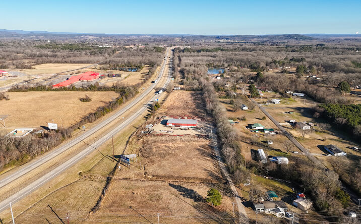 Pictures of Industrial property located at 320 Massengale Rd, Clarksville, AR 72830 for sales - image #1