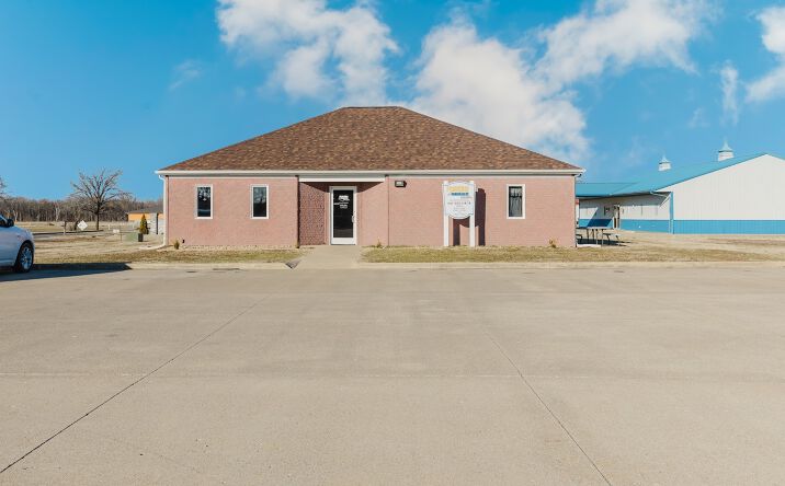 Pictures of Business for Sale, Office property located at 24 & 28 Veterans Drive, Harrisburg, IL 62946 for sales - image #1