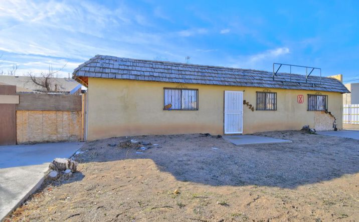 Pictures of Retail, Office, Industrial, Mixed Use property located at 8524 Trumbull Ave SE, Albuquerque, NM 87108 for sales - image #1
