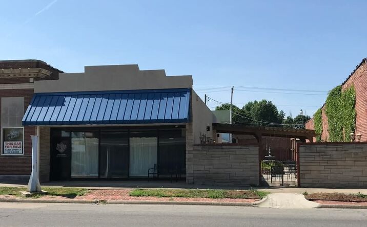Pictures of Mixed Use property located at 103 W Franklin St, Sesser, IL 62884 for sales - image #1