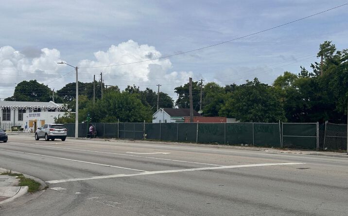 Pictures of Land property located at 1630 NW 51st St, Miami, FL 33142 for sales - image #1