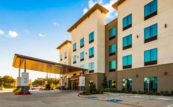 Pictures of Hospitality property located at Branded Hotel for Sale, Houston, TX 77038 for sales - image #1