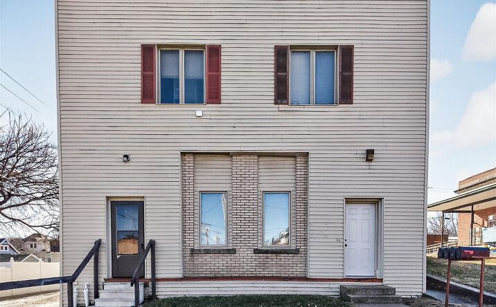 Pictures of Multifamily property located at 115 E Fourth St, Holton, KS 66436 for sales - image #1