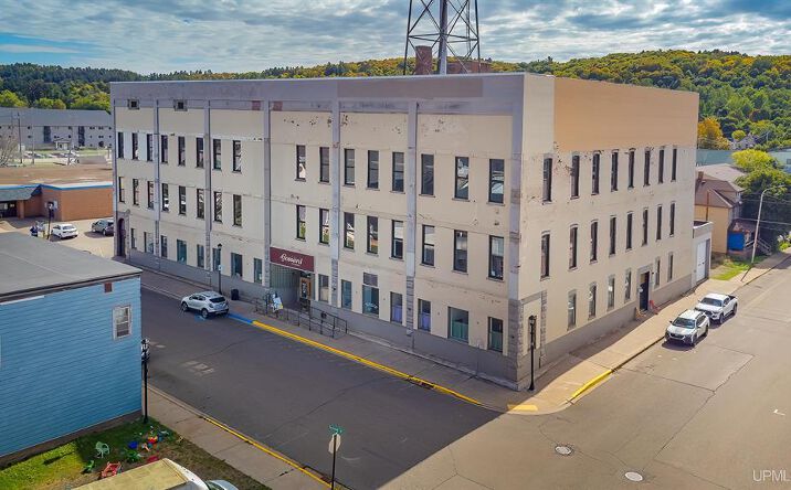 Pictures of Mixed Use, Retail property located at 308 Cleveland Ave, Ishpeming, MI 49849 for sales - image #1