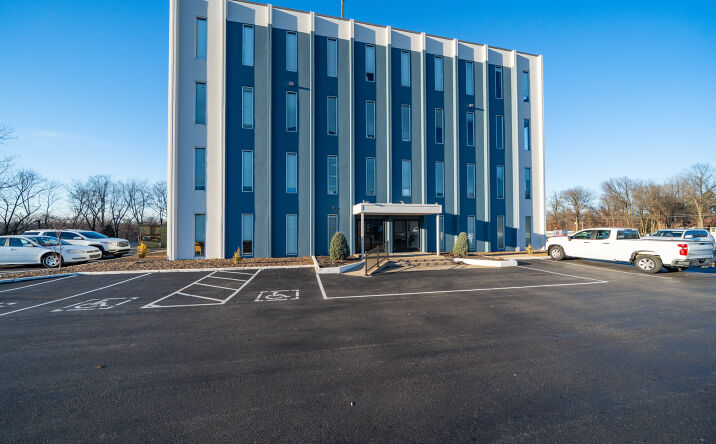 Pictures of Office property located at 3520 New Hartford Rd, Owensboro, KY 42303 for sales - image #1